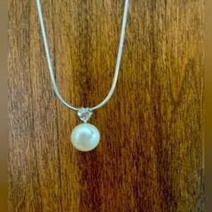 Honora pearl and diamond necklace
